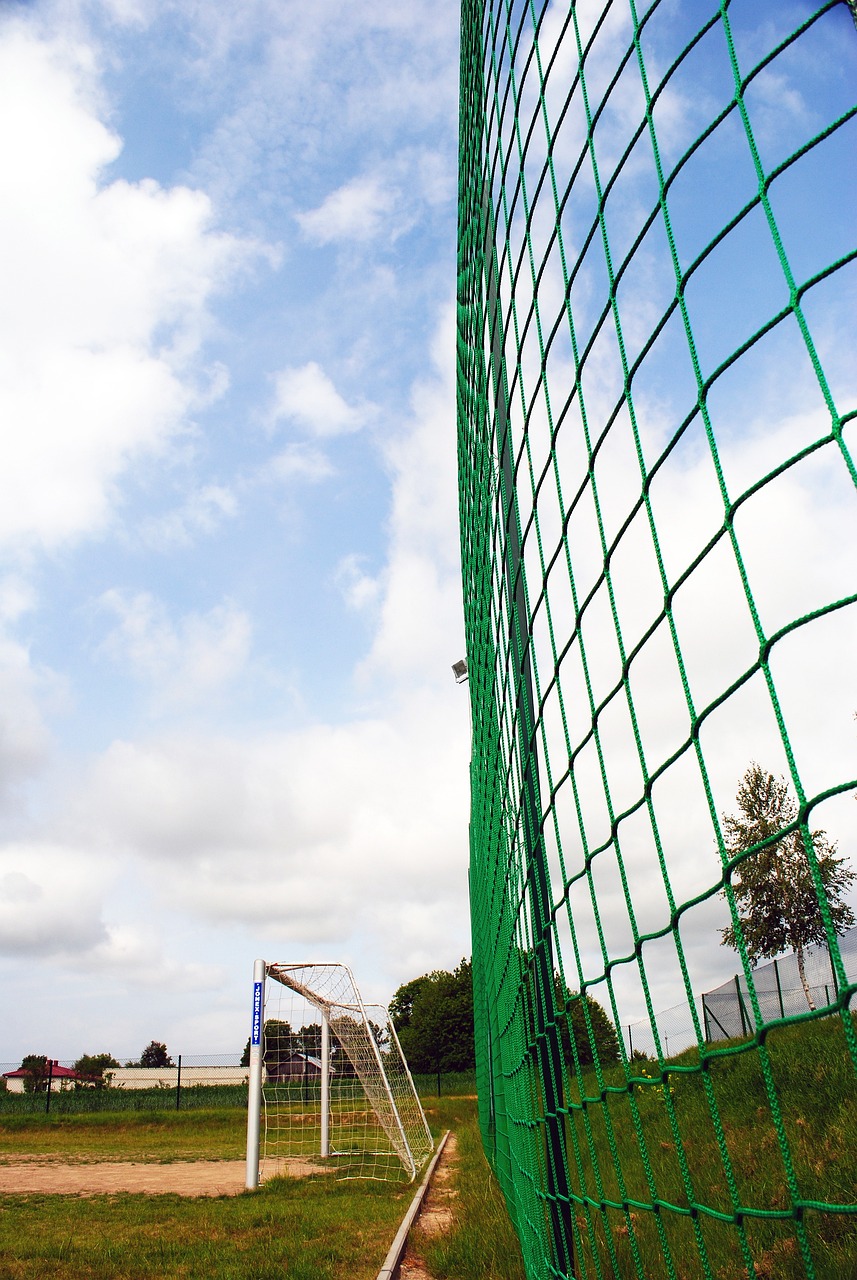 长三角与珠三角间首趟铁路快捷物流示范班列成功开行.